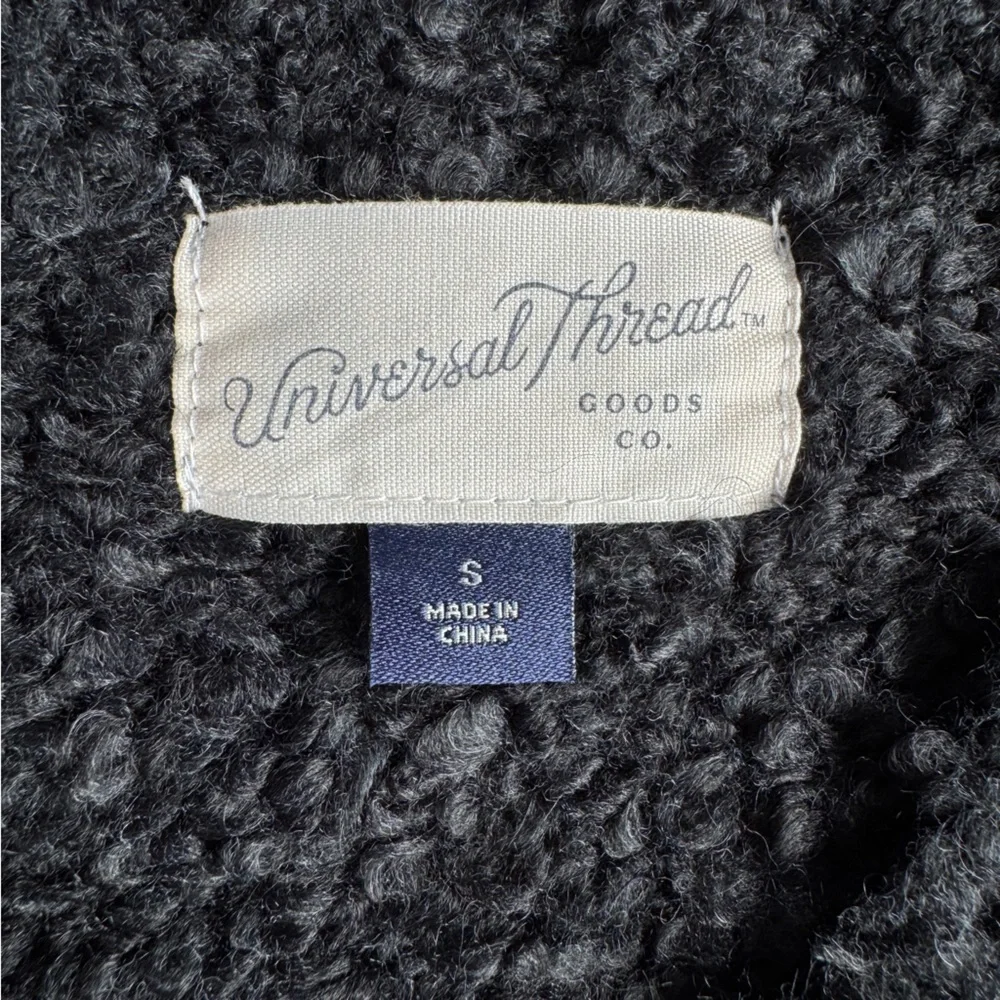 Universal Thread Fuzzy Boucle V Neck Sweater‎ Black S High Low Casual Cozy